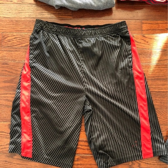 Men’s Clothes Bundle - Picture 10 of 11